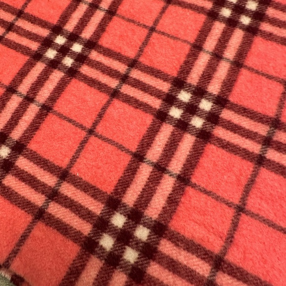 Burberry Pink Classic Vintage Check Cashmere Scarf - Picture 8 of 8